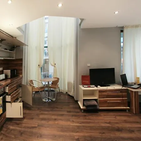 Jbh Hotel 2*