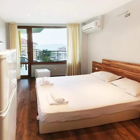 Jbh Hotel